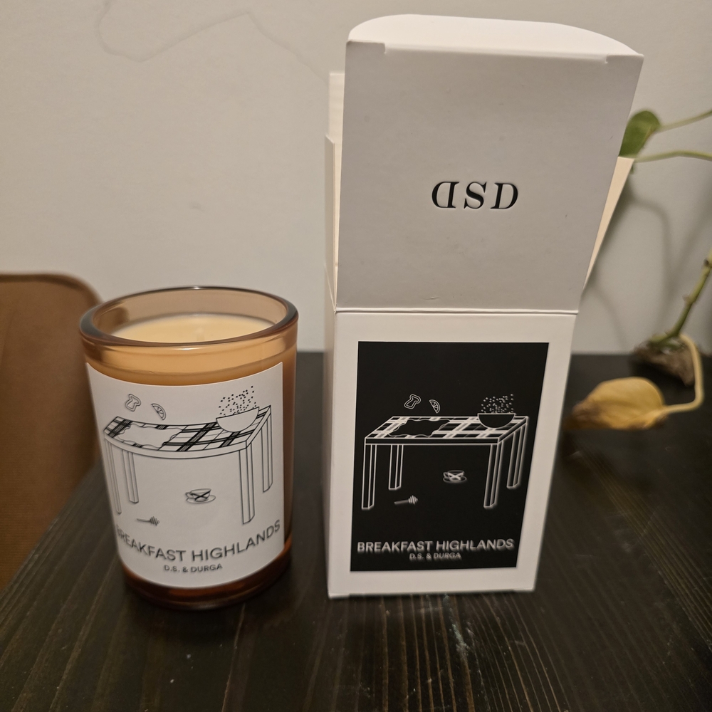 D.S. & Durga Breakfast Highlands Candle - Brown